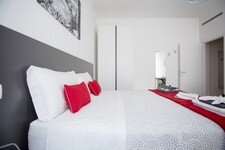 SUITE-DREAMS-FAMILY-APARTMENT-PONTE-PIETRA11.jpg