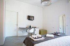 SUITE-DREAMS-FAMILY-ROOM-PIAZZA-ERBE05.jpg